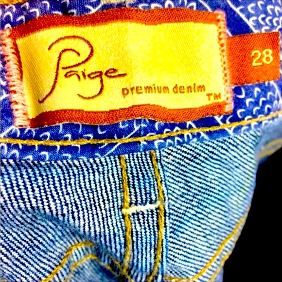 PAIGE Denim Laurel Canyon - Picture 4 of 4